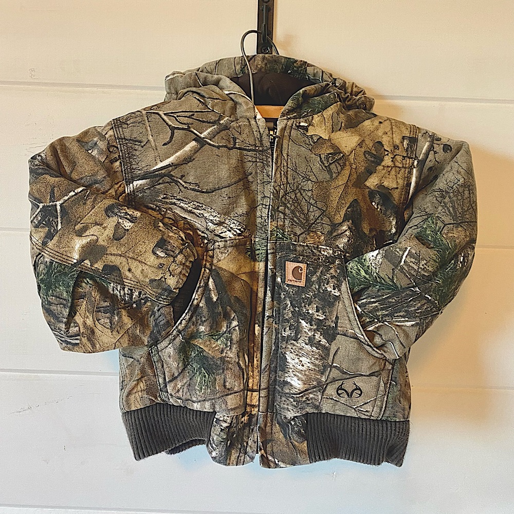 Barely used. The soft lining ensures kids stay warm whether on a ranch or park!